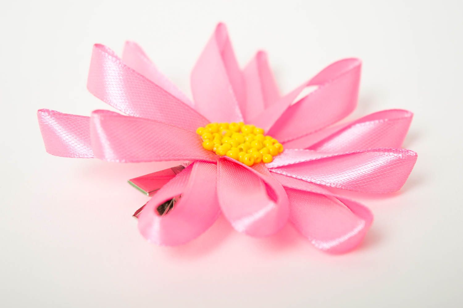 Barrette fleur rose faite main Pince cheveux en rubans de satin Cadeau fille photo 4