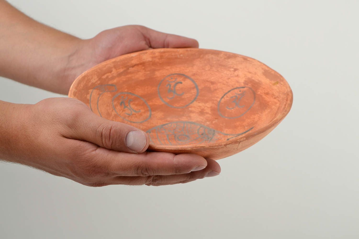 Керамическая тарелка ручной работы глиняная посуда расписная тарелка Слон фото 2