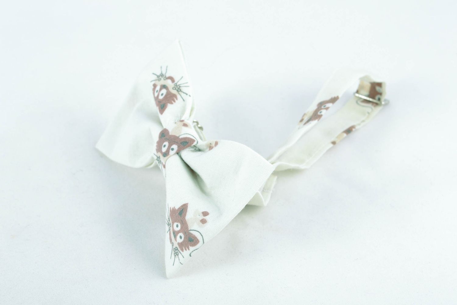 Текстильный галстук-бабочка с изображением котиков фото 5