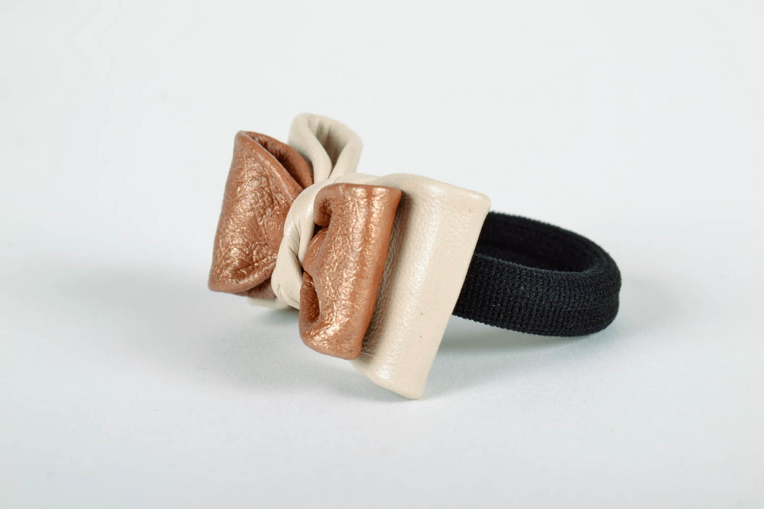 Leather scrunchy Bow photo 3