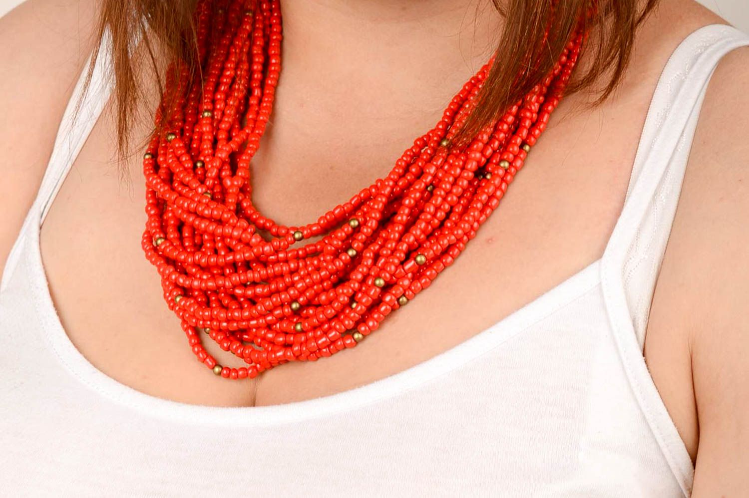 Collar de abalorios rojo hecho a mano bisutería de moda accesorio para mujer  foto 5