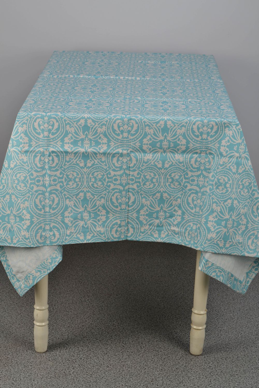 Handgemachte Tischdecke für quaderförmigen Tisch mit Freskomuster 180х140 cm foto 2