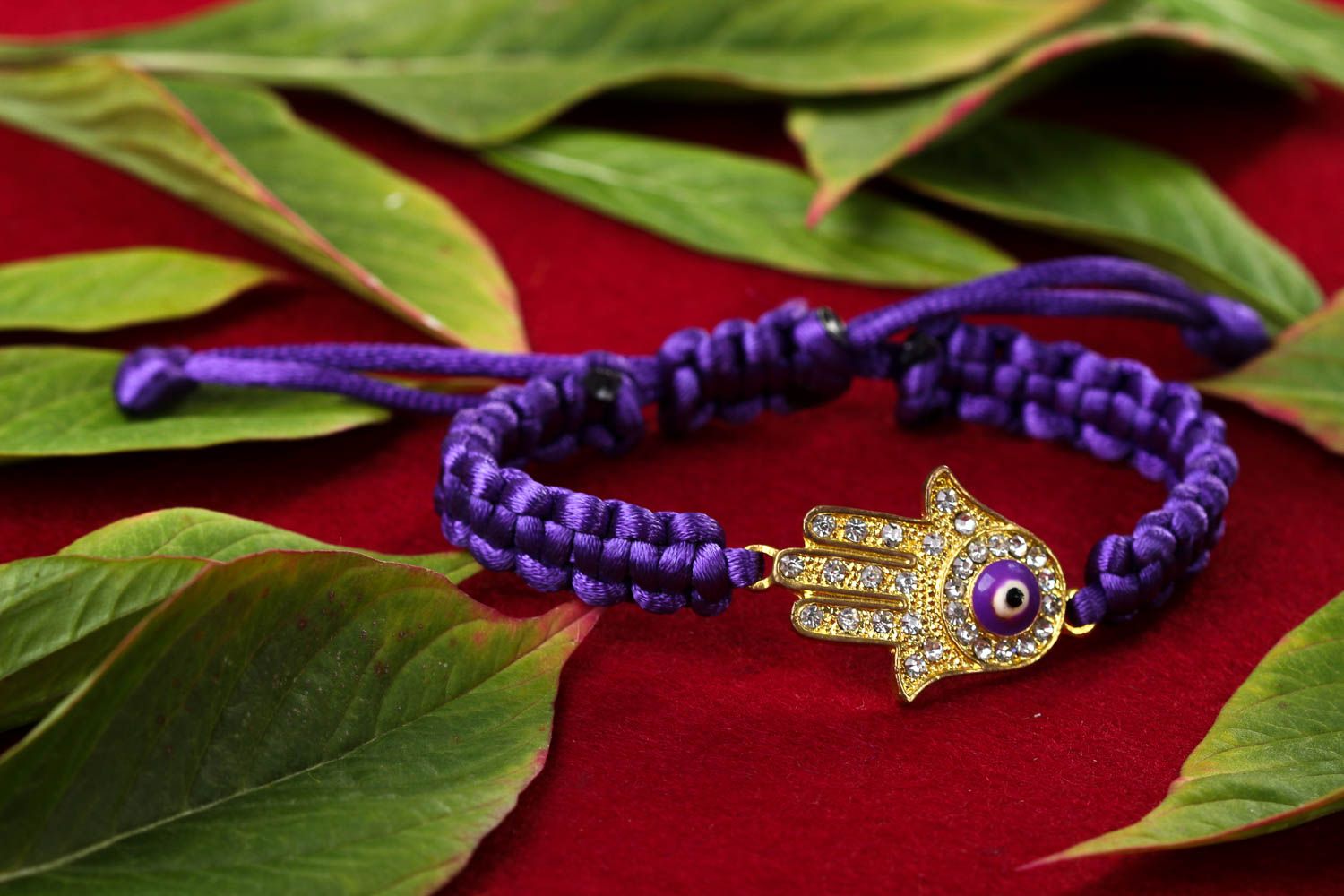 Bracelet khamsa Bijou fait main violet en cordons de satin Cadeau femme photo 1