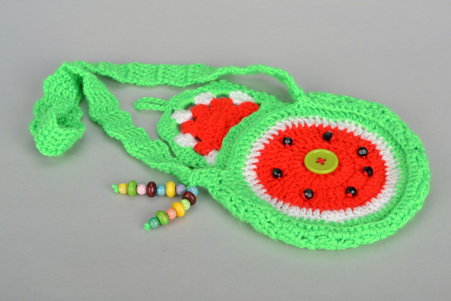 Borsa anguria a maglia fatta a mano accessorio vivace e originale da bambine
 foto 3