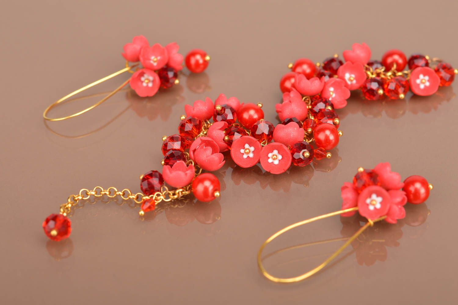 Unusual jewelry set plastic flower earrings plastic flower bracelet gift ideas photo 5