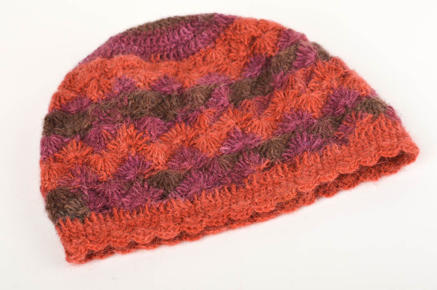Bonnet tricoté au crochet Bonnet fait main en laine rayé Vêtement femme photo 2