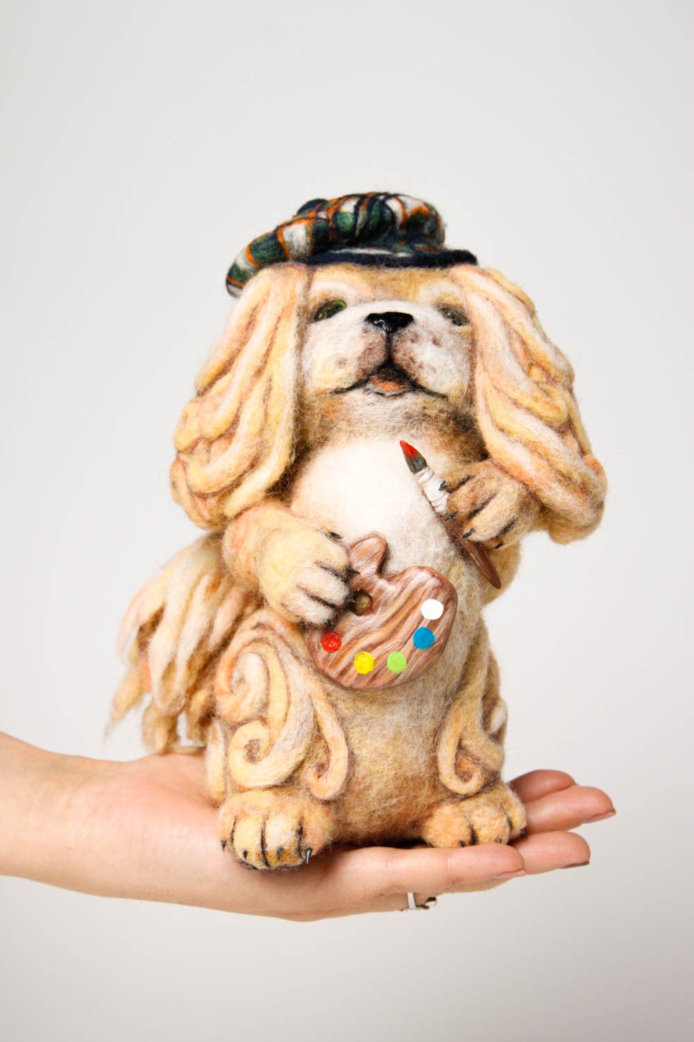 Peluche chien pékinois Jouet fait main en laine feutrée Décoration d'intérieur photo 2