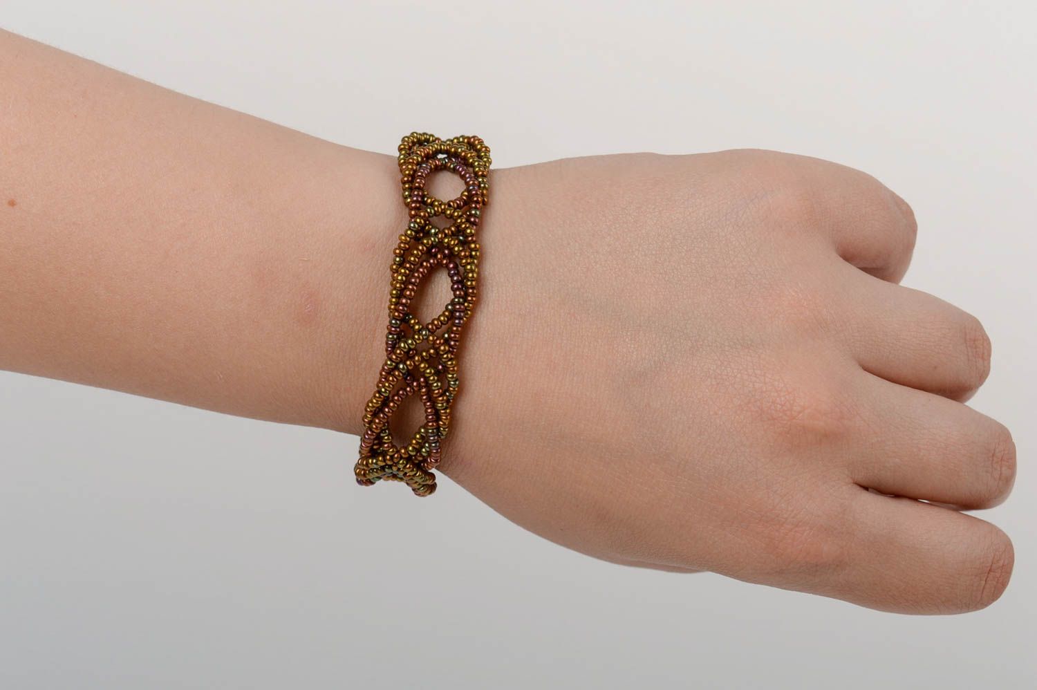 Bracelet en perles de rocailles fait main design original brun pour femme photo 5