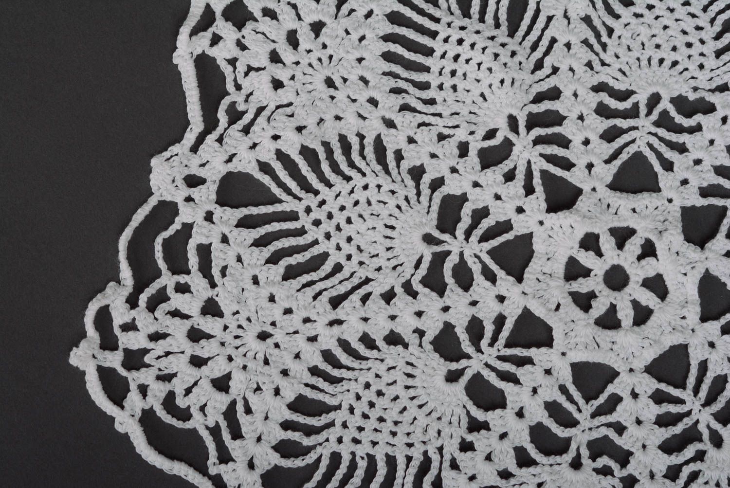 Napperon blanc ajouré tricoté au crochet en coton naturel fait main rond photo 2