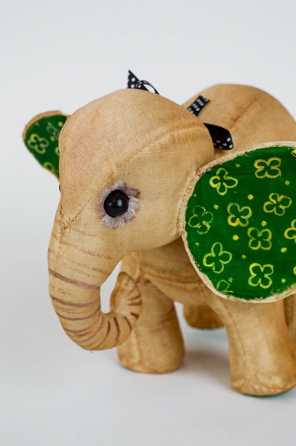 Мягкая игрушка слоник ручной работы тканевая ароматизированная с росписью фото 3