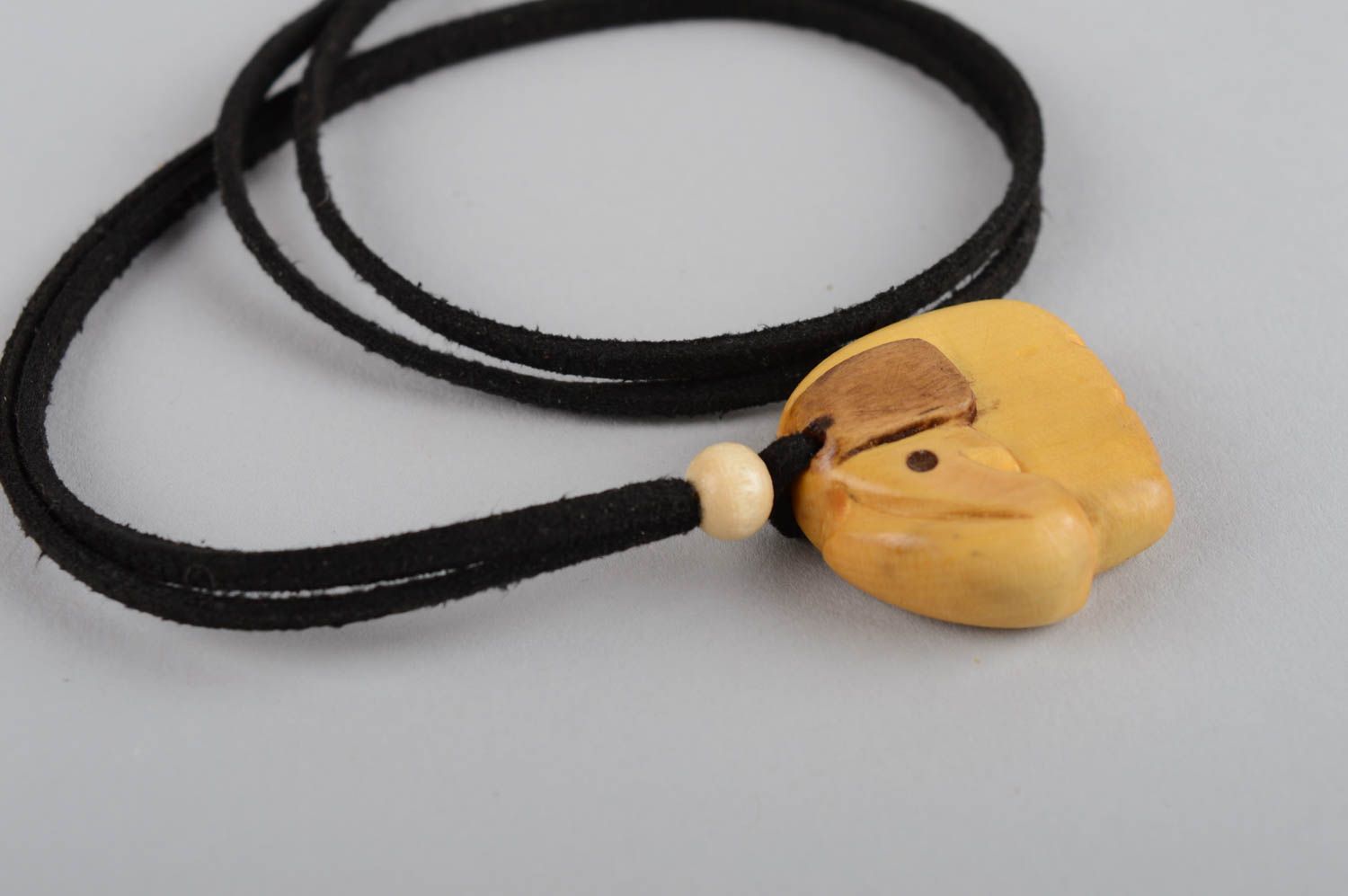 Handmade wooden pendant funny neck pendant ideas artisan jewelry designs photo 10