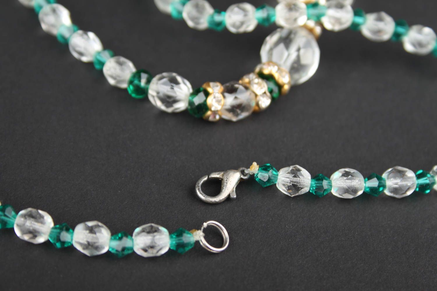 Collier design élégant Bijou fait main perles en plastique Accessoire femme photo 5