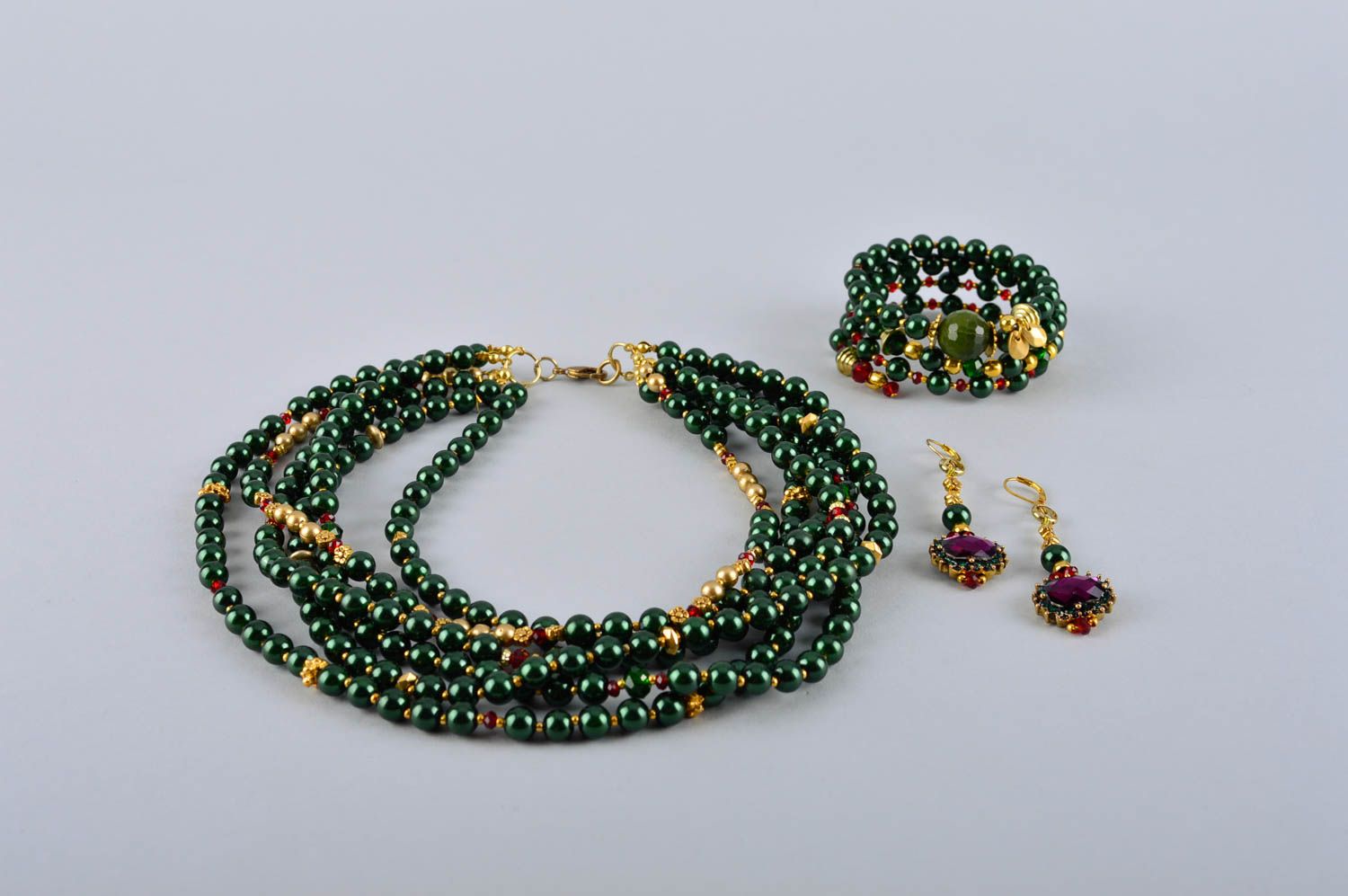 Parure de bijoux Collier multirang Boucles d'oreilles Bracelet verts originaux photo 1