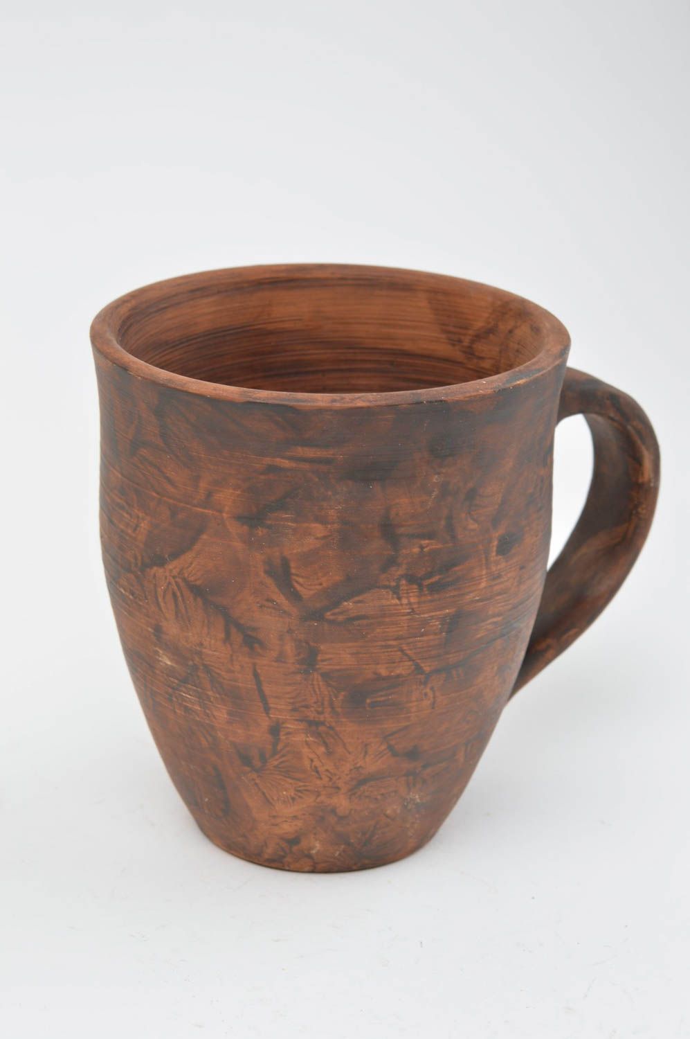 Hohe schöne Tasse aus Ton mit Ornament umweltsicher künstlerische Handarbeit foto 3