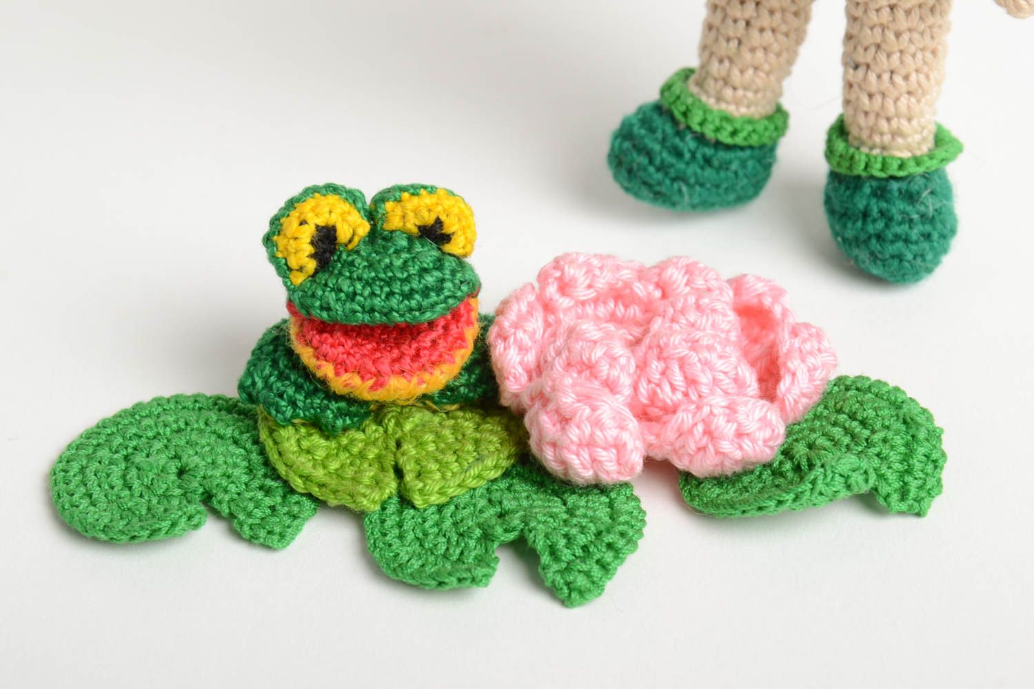 Jouets tricotés Peluches faites main en coton Cadeau enfant Garçon et grenouille photo 3