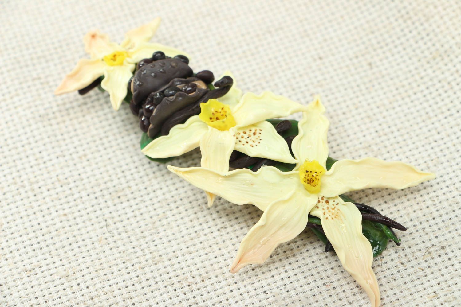 Handmade hair clip with flowers photo 1