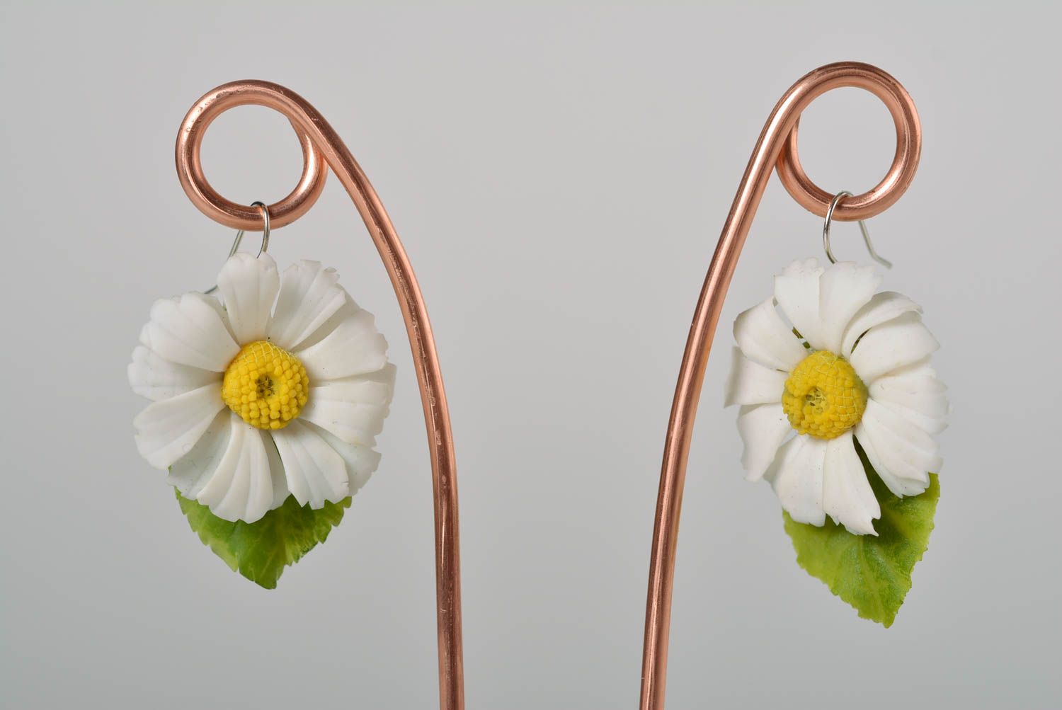 Handmade Schmuck Set Ring und Ohrringe aus Polymerton für Damen Kamillen foto 2