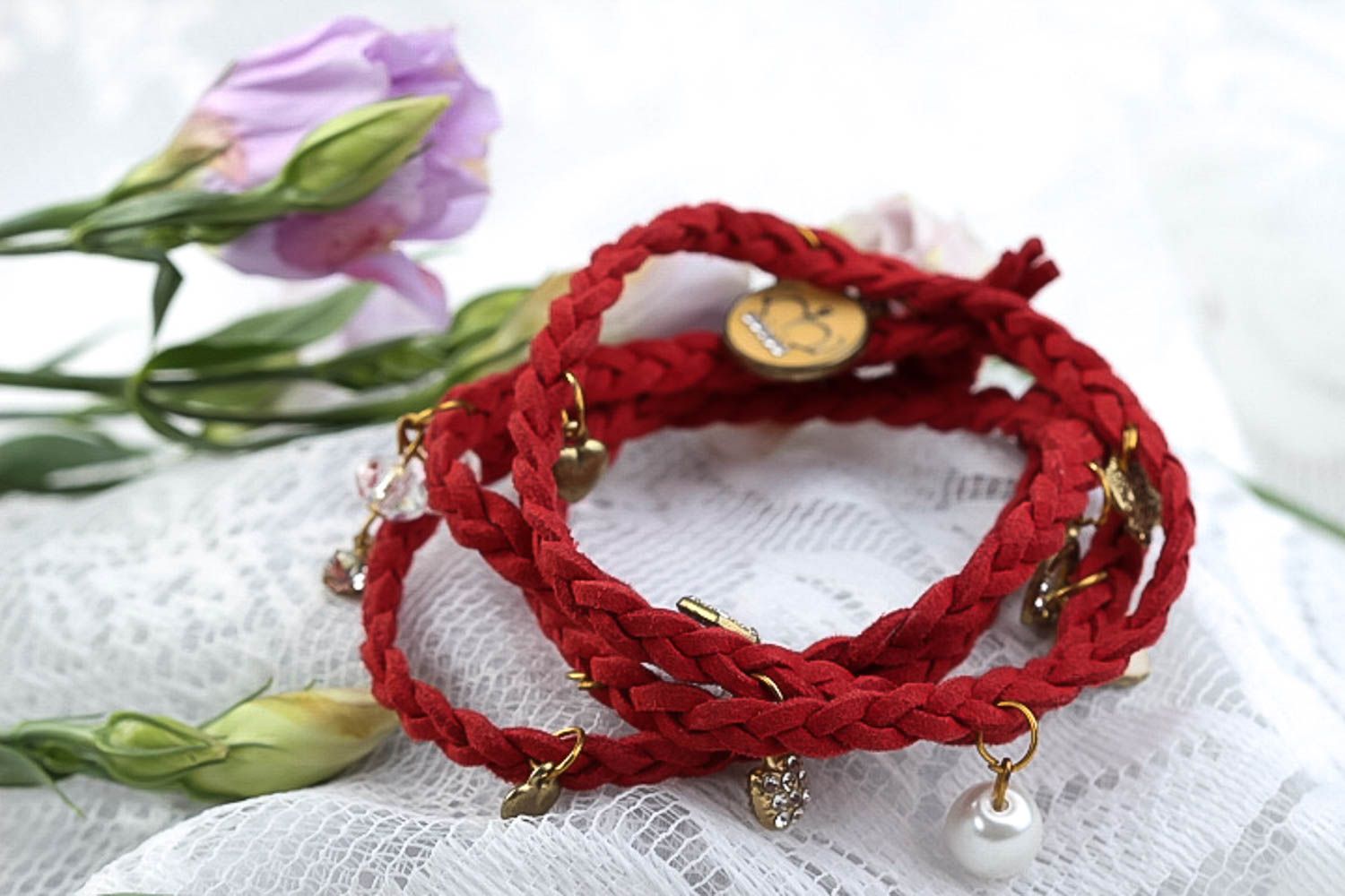 Bracelet textile bordeaux Bijou fait main pièces métalliques Accessoire femme photo 1