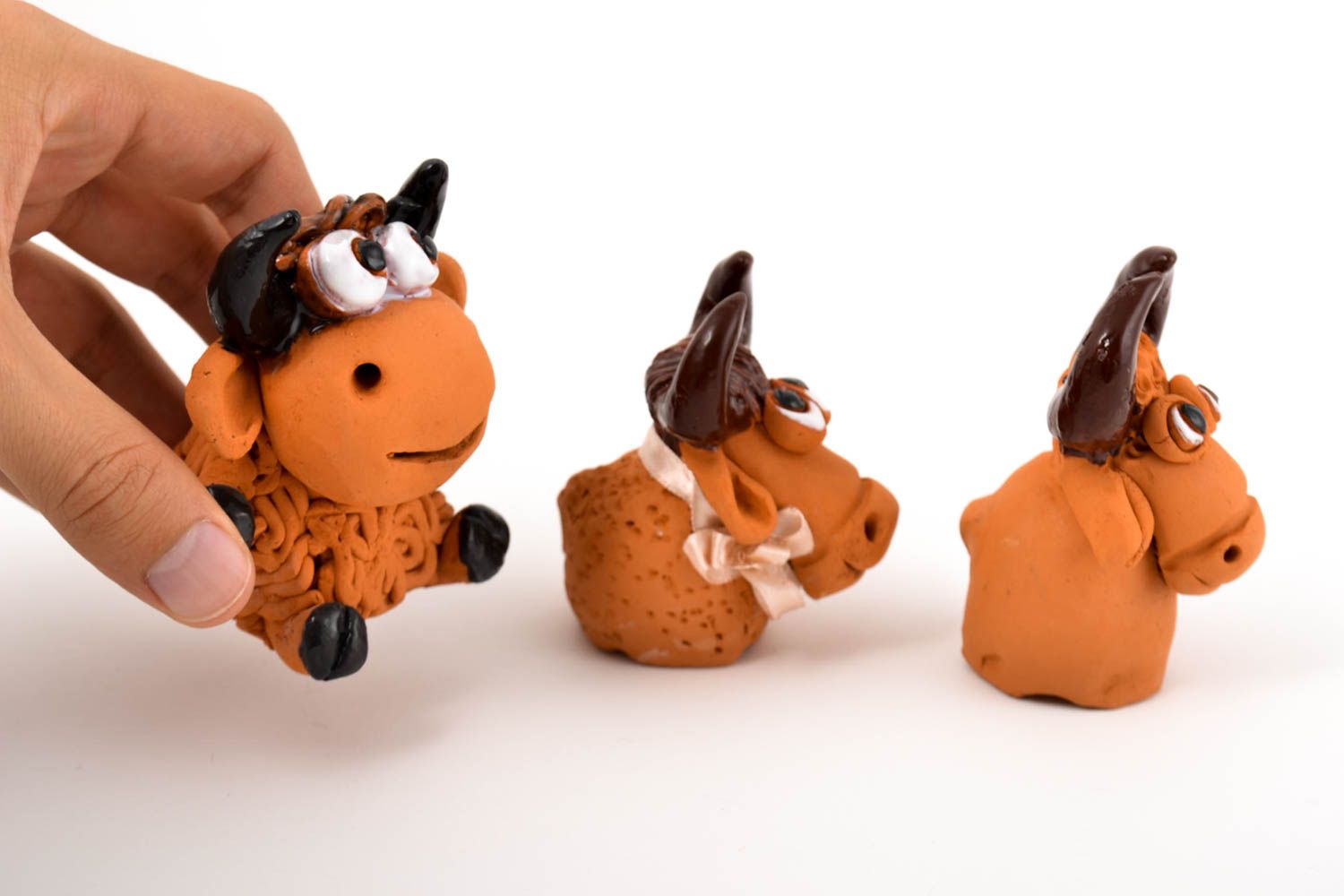 Animaletti in ceramica fatti a mano set di tre figurine souvenir in terracotta foto 5