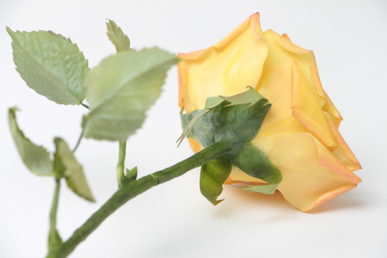 Gelbe feine handgemachte Kunstblume Rose aus Polymerton mit Ölfarben Bemalung foto 4