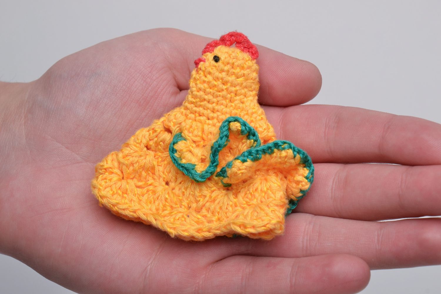 Petit jouet décoratif tricoté mou fait main en forme de poule orange mignonne photo 5
