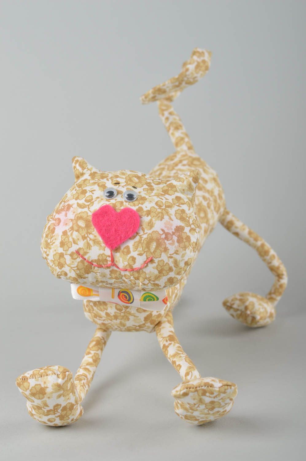 Игрушка ручной работы игрушка кот с бантиком интерьерная игрушка оригинальная фото 2