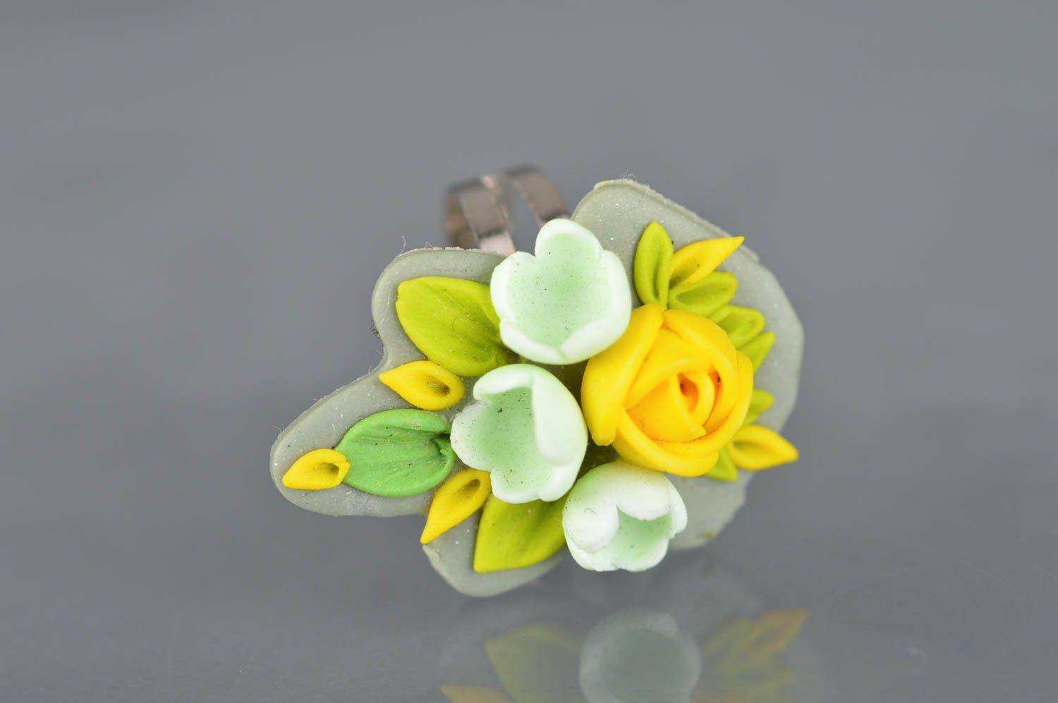 Кольцо из полимерной глины ручной работы красивое цветочное женское авторское фото 2