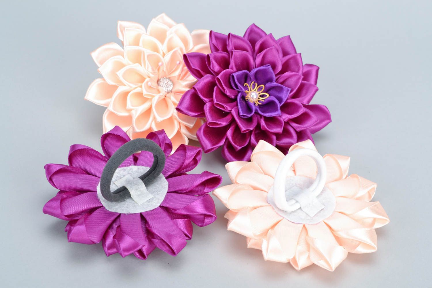 Set of 4 handmade decorative hair bands with violet and pink kanzashi flowers photo 4