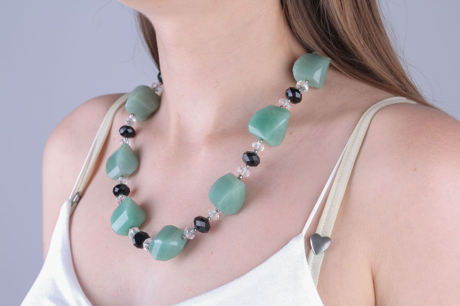 Necklace made of natural stones photo 4