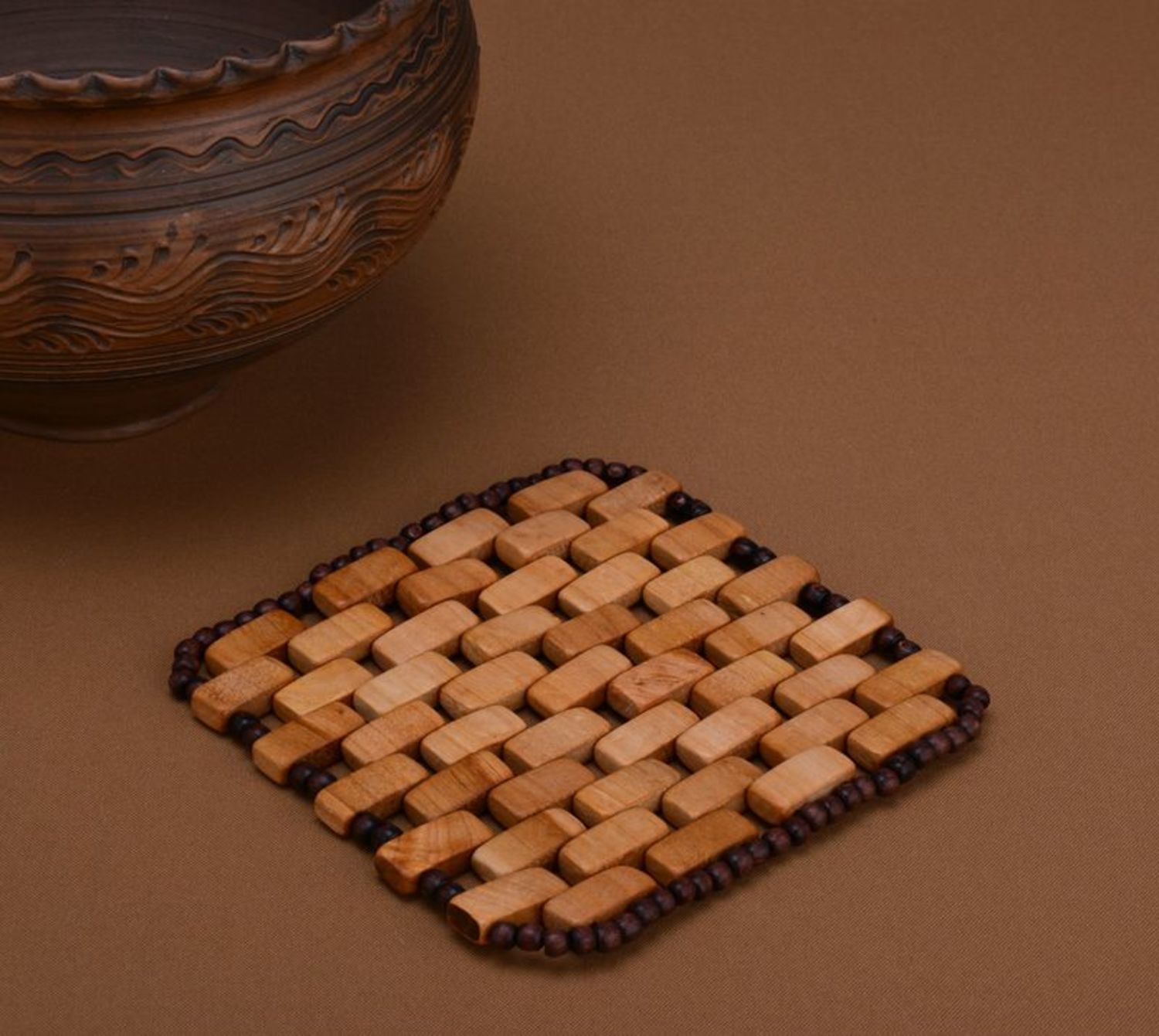 Wooden coaster for hot dishes photo 4
