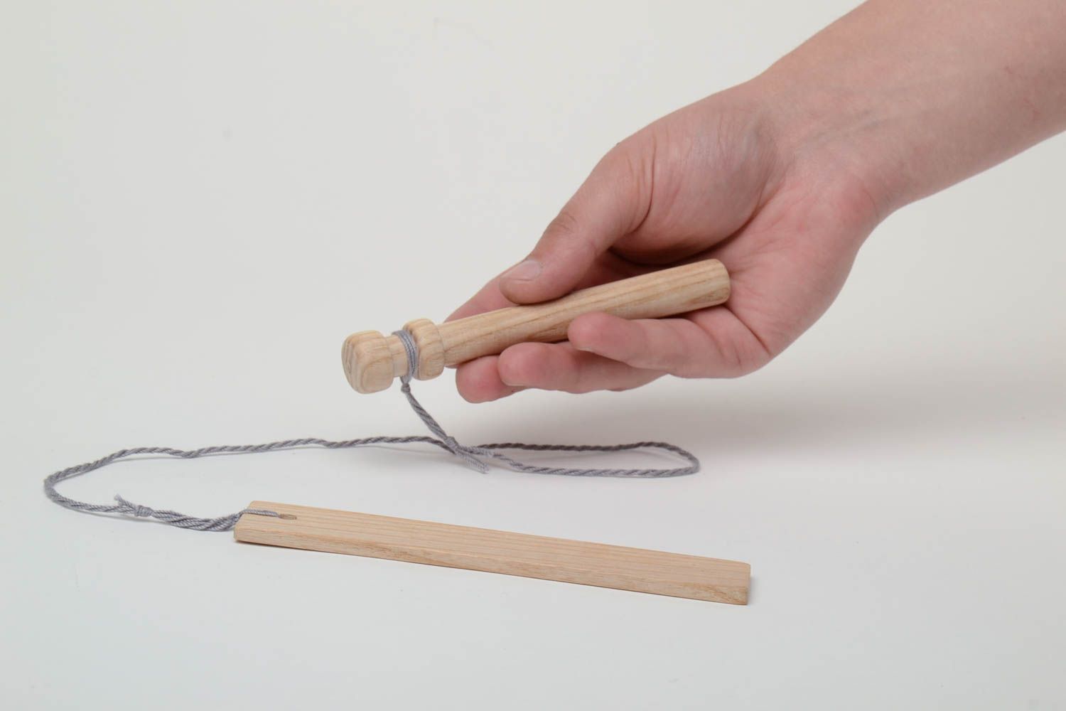 Ungewöhnliches handmade Kinder Spielzeug aus Holz geschliffen foto 5