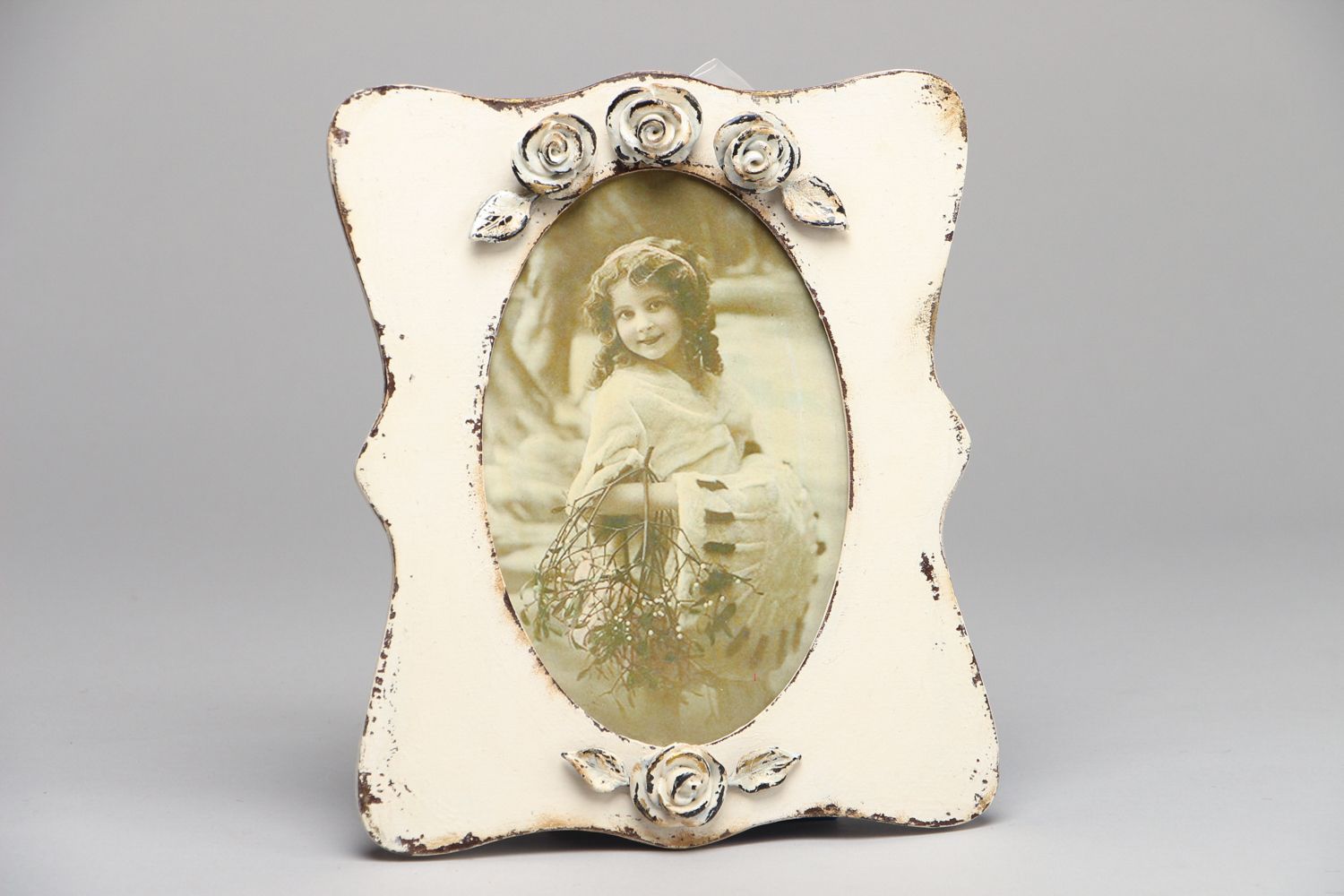 Artificially aged wooden photo frame photo 1