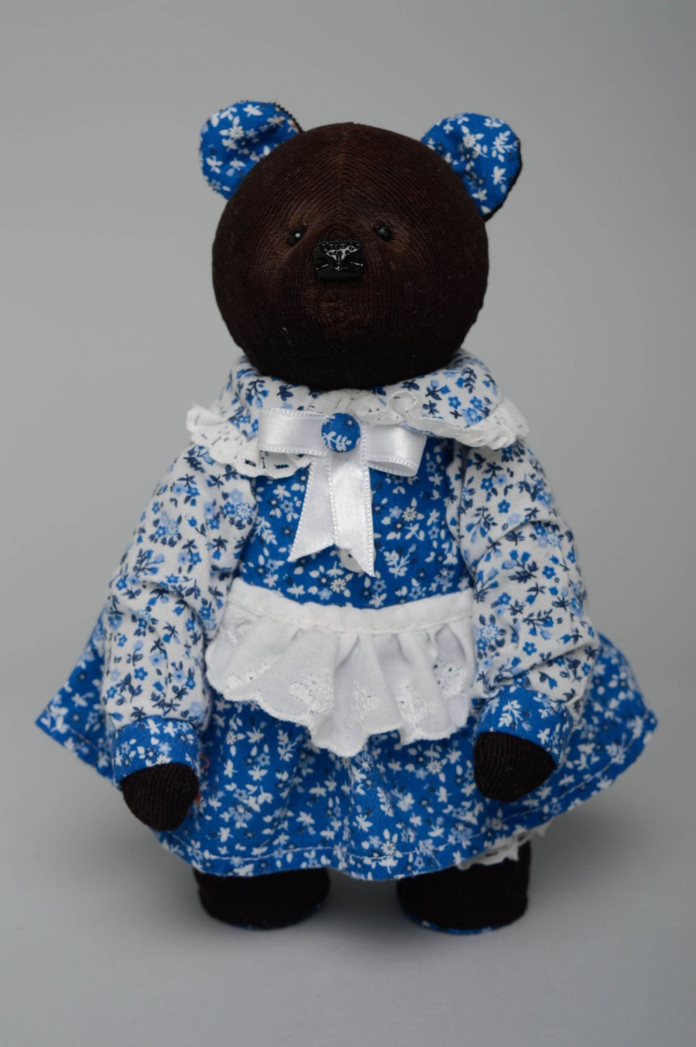 Textil Kuscheltier Bär im Kleid foto 1