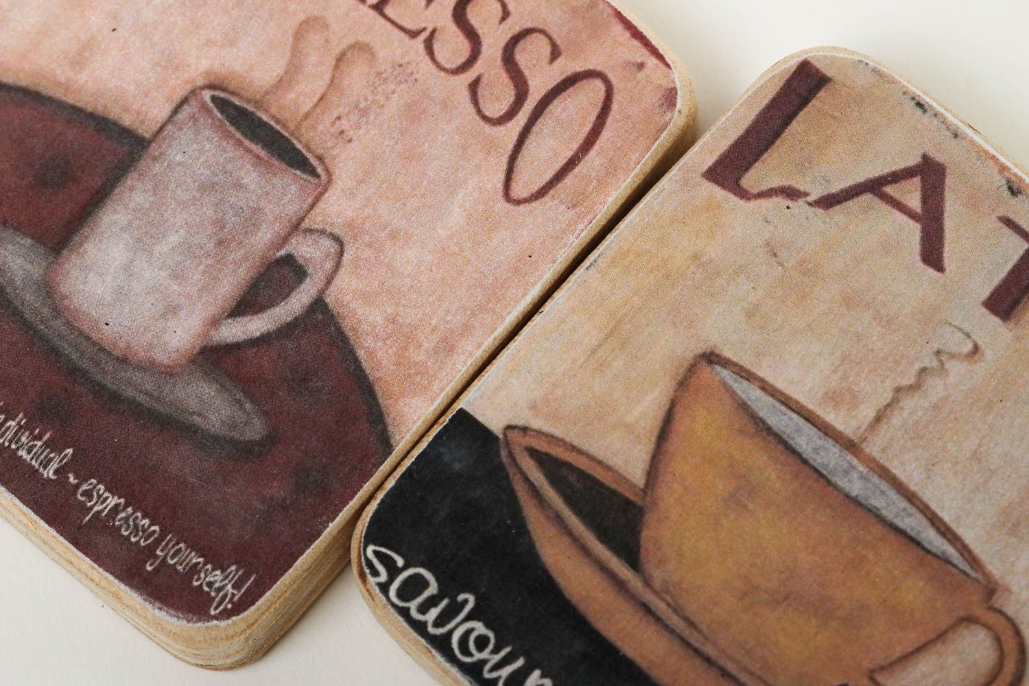 Magnets en bois faits main Aimants frigo 2 pièces tasses de café Déco frigo photo 3