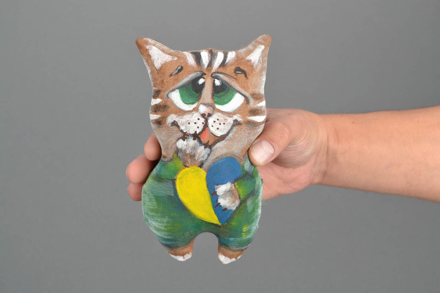 Toy cat painted with acrylics photo 2