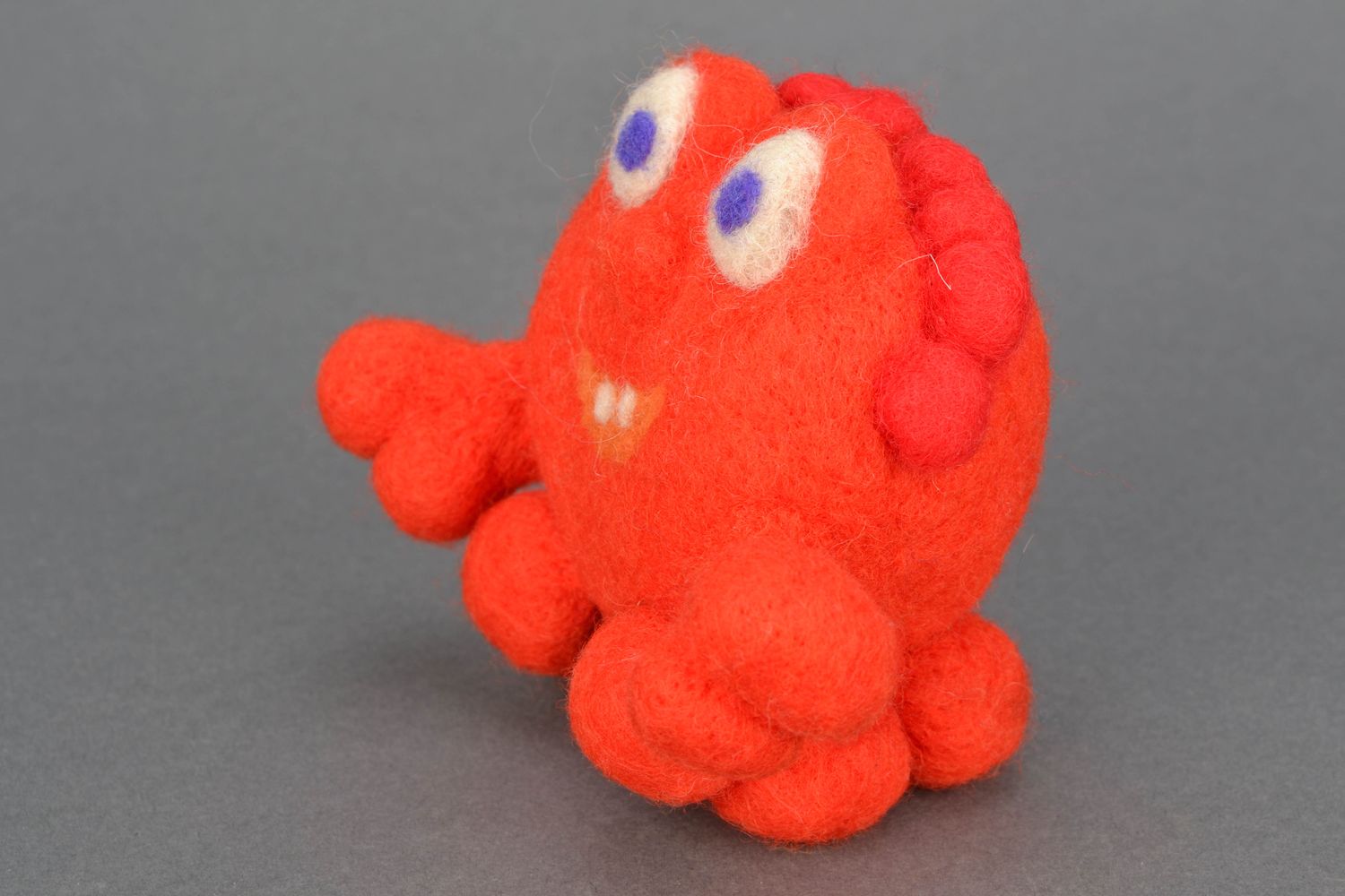 Designer wool toy in the shape of little crab photo 3