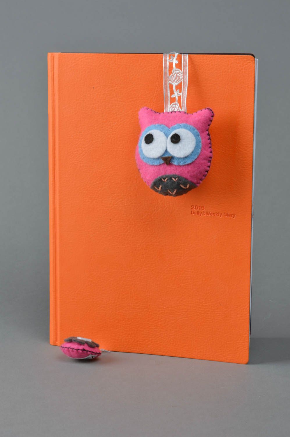 Handmade designer decorative ribbon bookmark with soft felt pink felt owl charm  photo 2