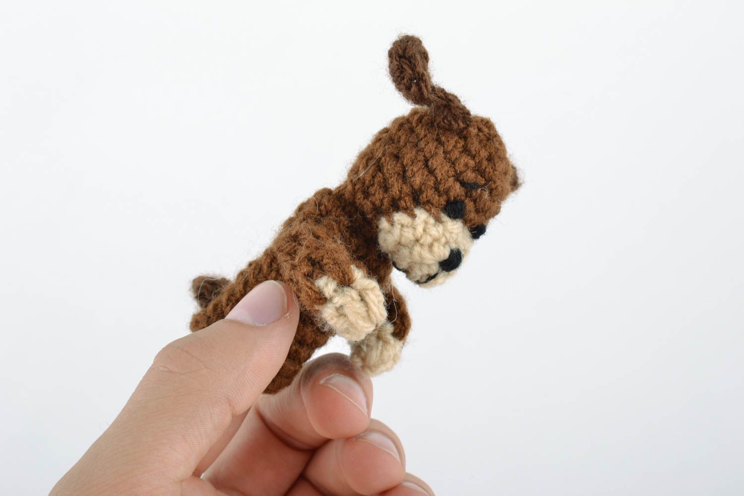 Small handmade crocheted woolen finger toy brown Doggy for home theatre photo 2