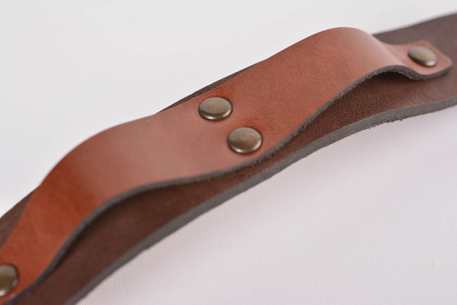 Bracelet cuir Bijou fait main de tons marron Accessoire design de créateur photo 5