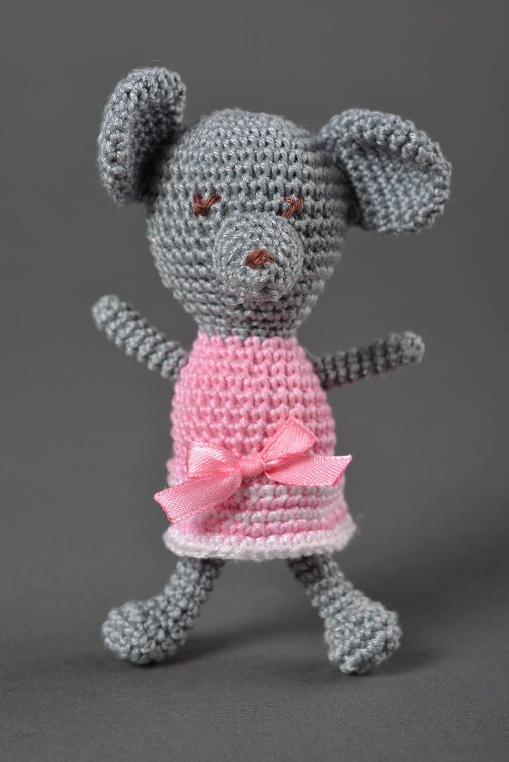 Doudou souris fait main Jouet tricot en coton au crochet Cadeau enfant original photo 1