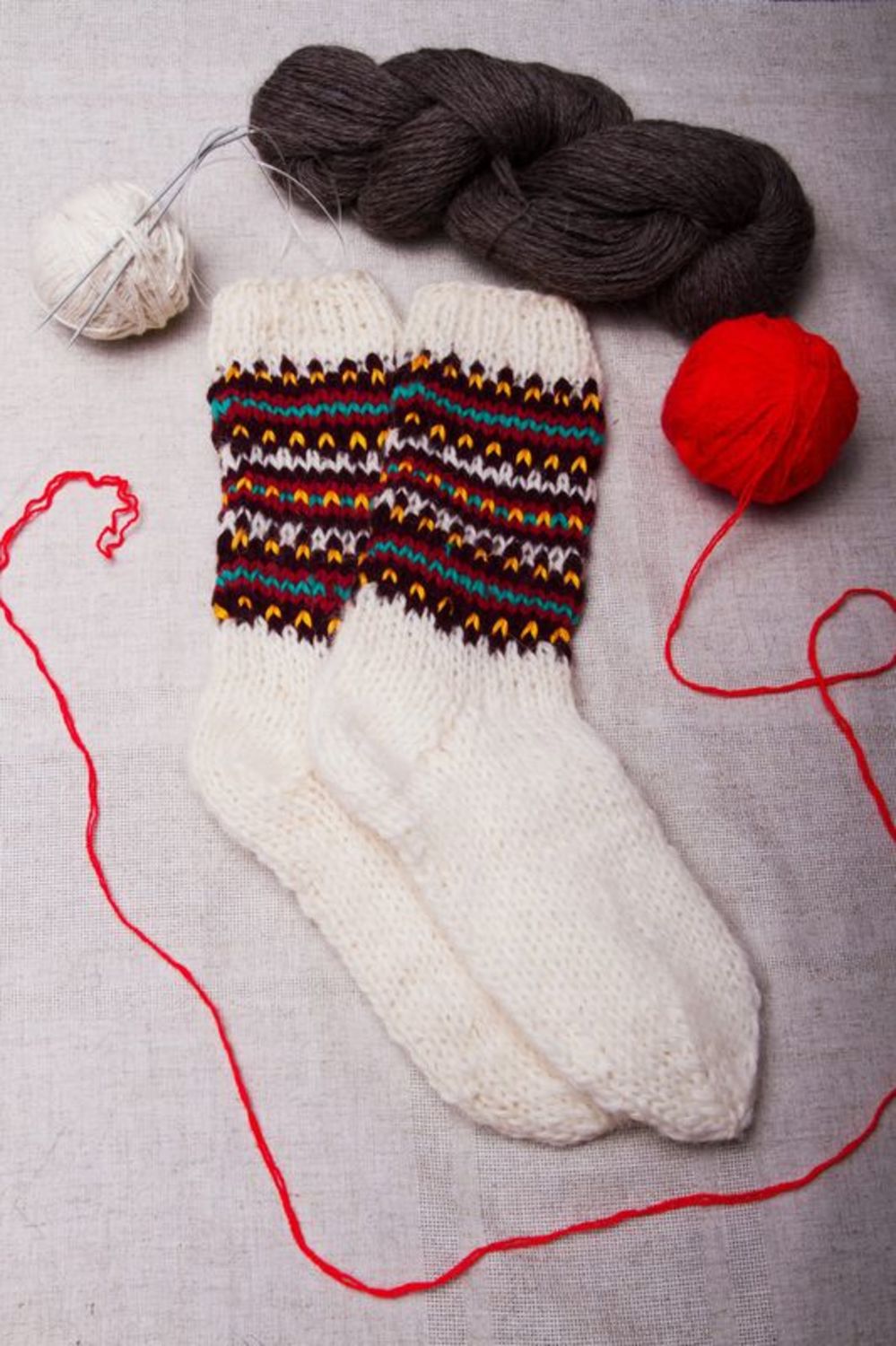 Вязаные вручную женские носки фото 1