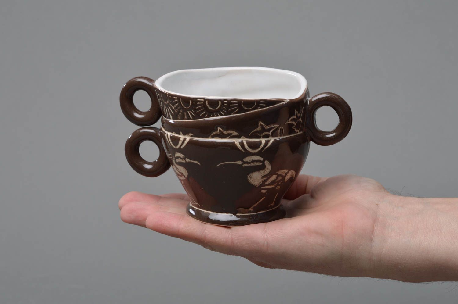 Ungewöhnliche keramische Tasse aus Porzellan mit Bemalung schön originell foto 4