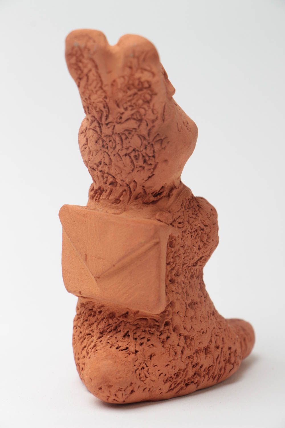 Авторская глиняная фигурка ручной работы для декора эко чистая в виде зайчика фото 4
