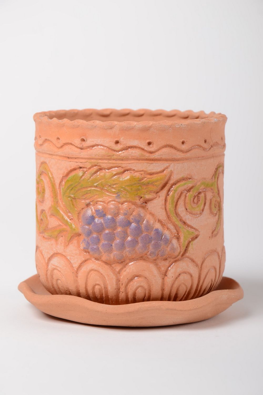 3,5 inches clay flower pot in terracotta color with tray and grape pattern 0,5 lb photo 5