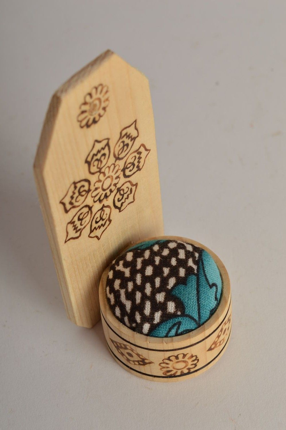 Unusual handmade pin cushion wooden pincushion wood craft needlework ideas photo 5