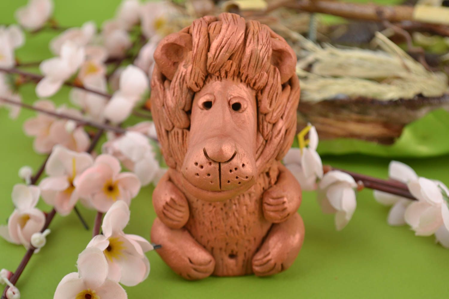 Statuetta leone in argilla fatta a mano figurina decorativa in ceramica 
 foto 1