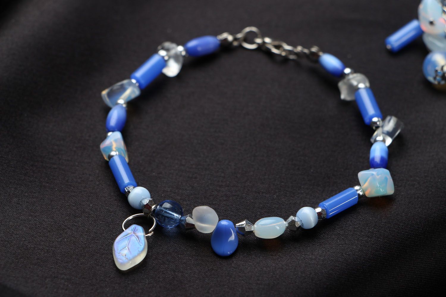 Jewelry set in blue colors photo 2