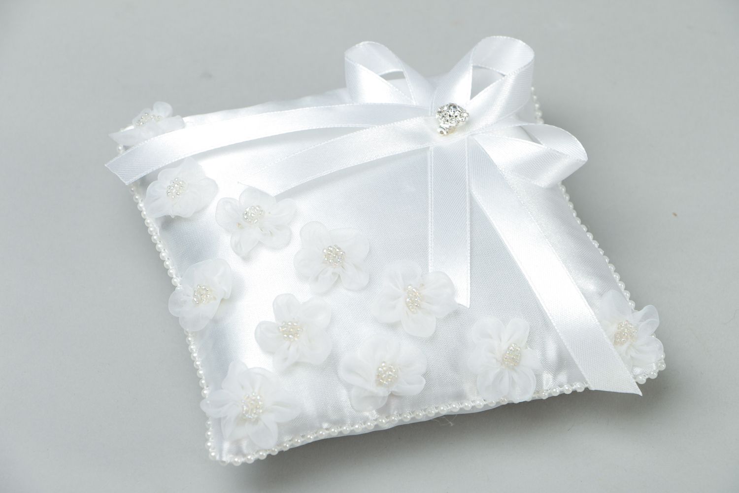 Handmade fabric wedding ring pillow photo 1