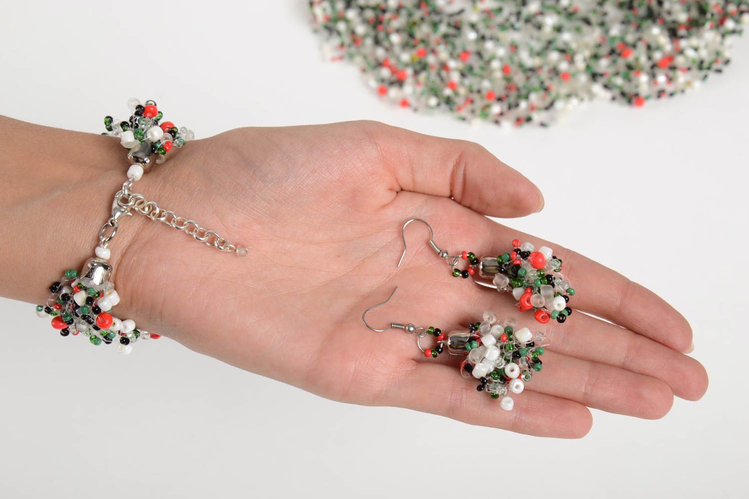 Colorful handmade beaded jewelry set necklace earrings bracelet designs photo 4