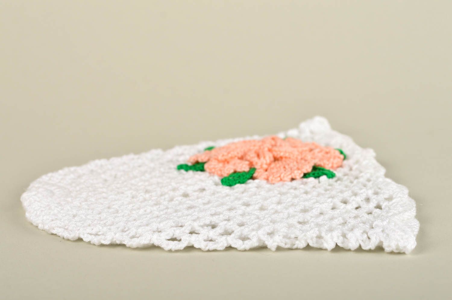 Bonnet tricot fait main Chapeau au crochet blanc fleur pêche Vêtement fille photo 3